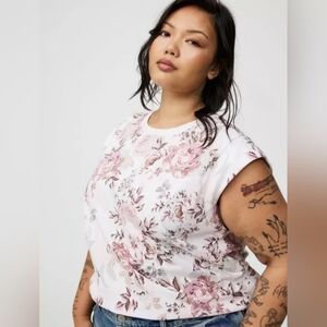 NWOT Torrid Crew Neck Dolman Floral Print Top